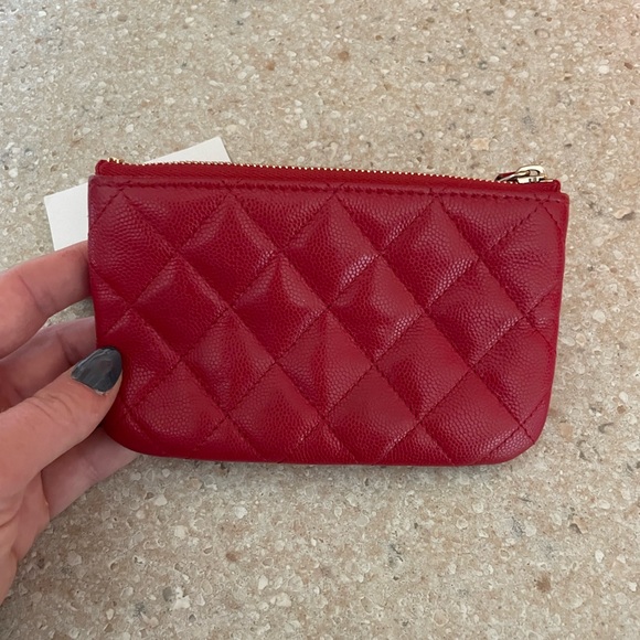 ♥️traded♥️Chanel Quilted Caviar Small Cosmetic Case Red - Picture 3 of 15
